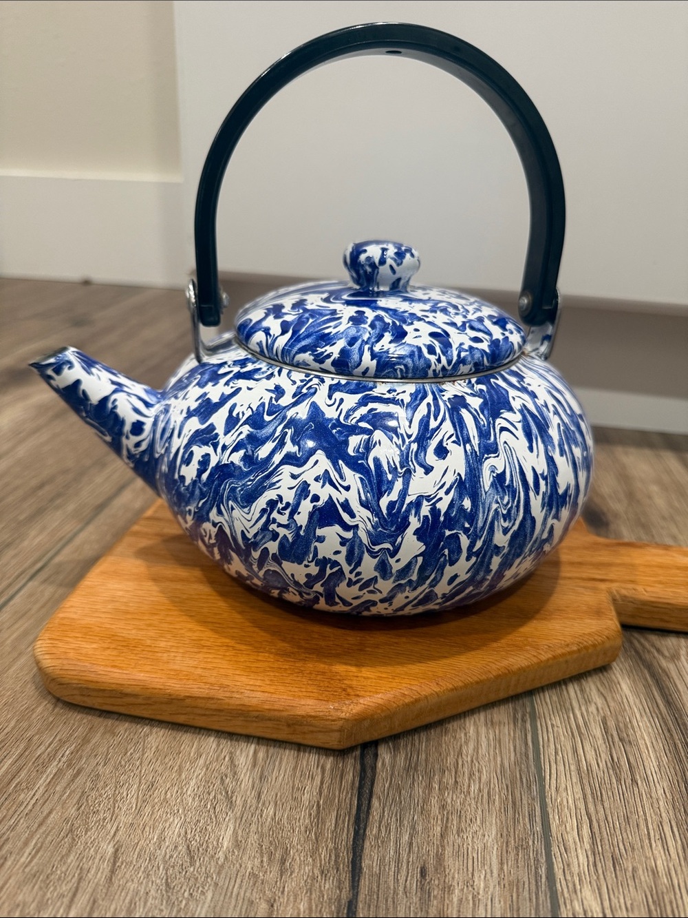 Golden Rabbit granite/Enamelware Teapot Blue Splatter/swirl